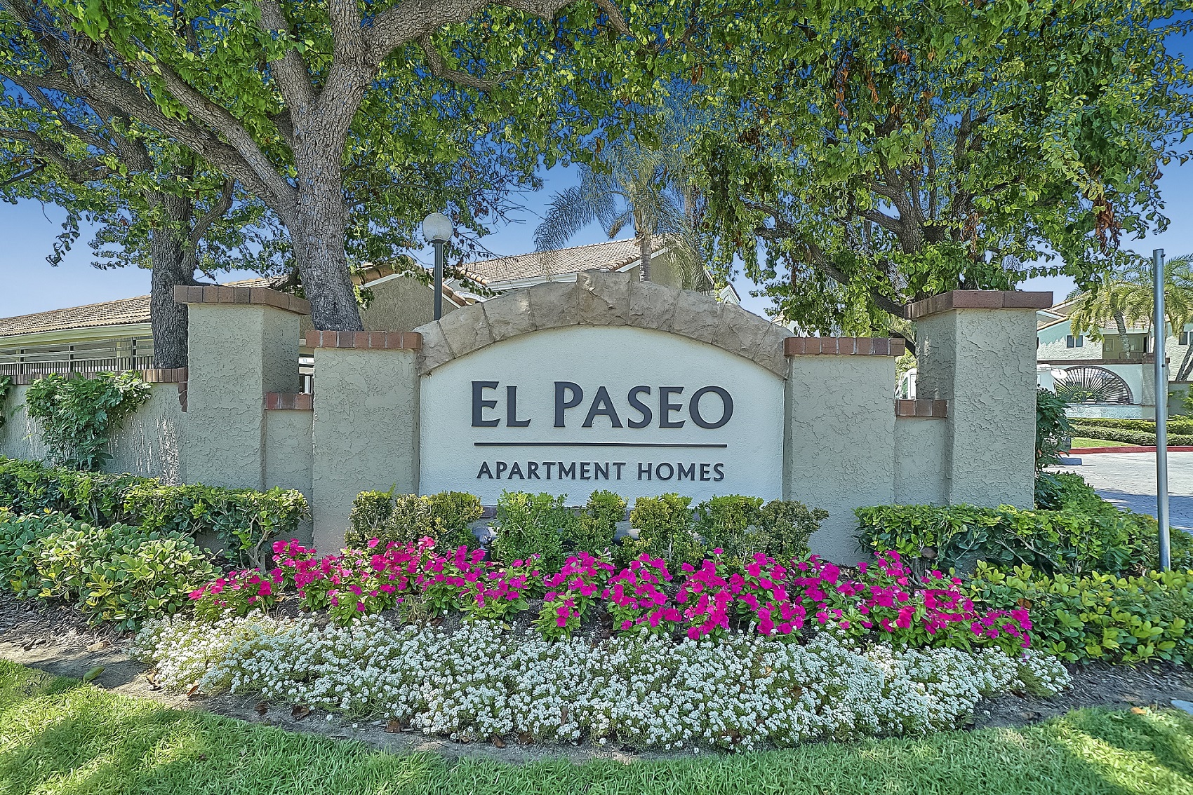El Paseo Image 28